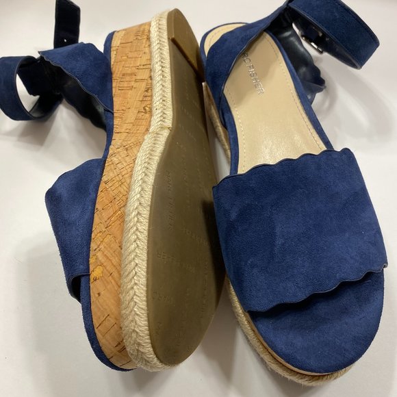 Marc Fisher Suede Platform Sandal Sz 8.5 - Picture 3 of 6